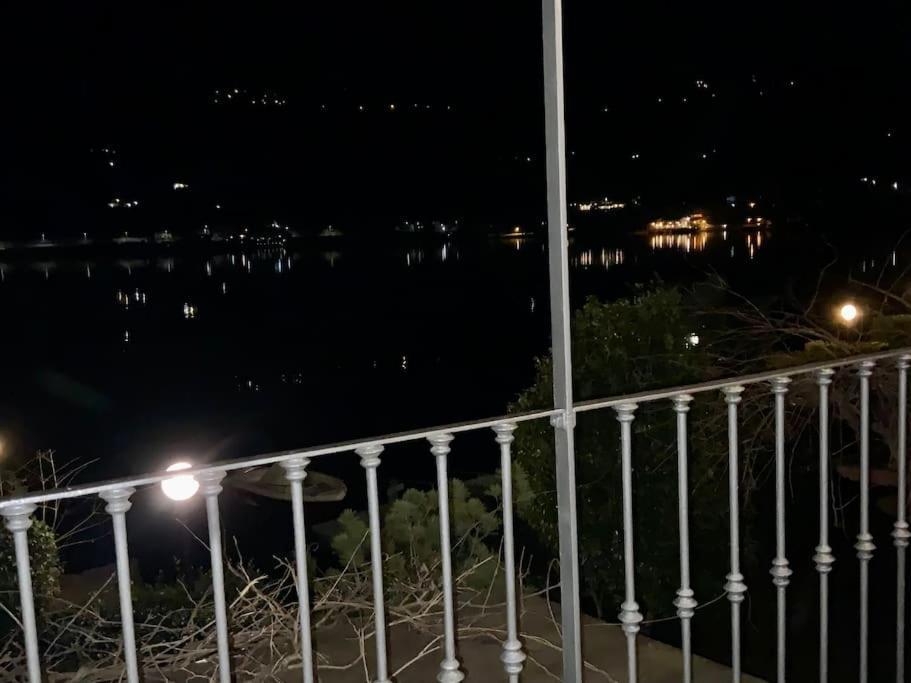 Villa Giardino Con Pontile Sul Lago D'Orta In Riva Орта-Сан-Джуліо Екстер'єр фото
