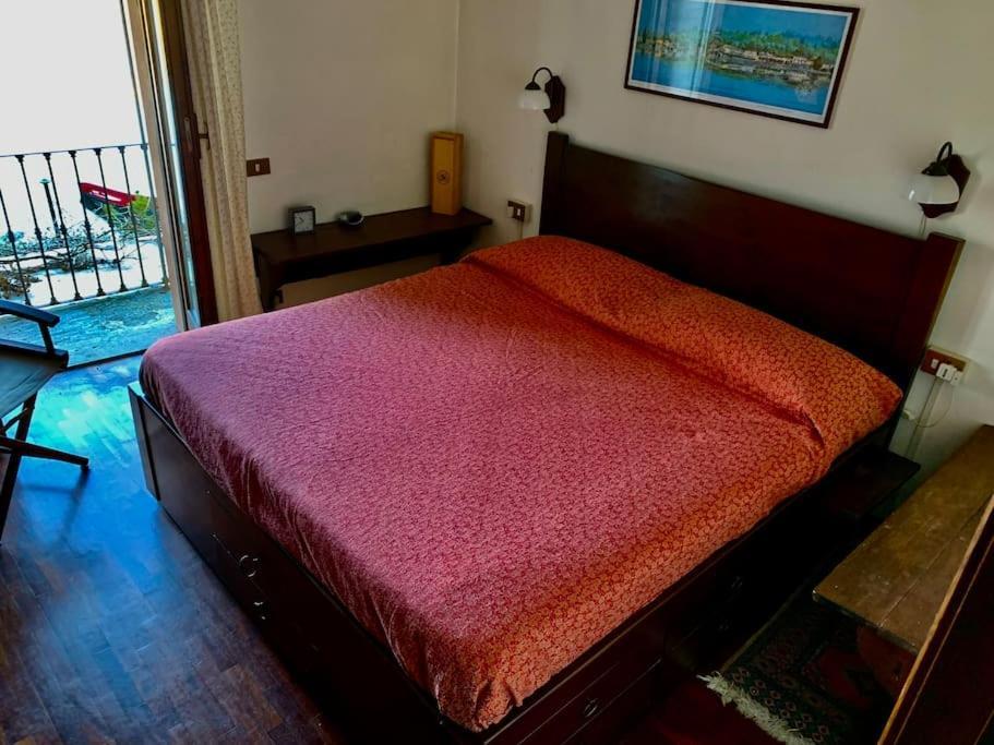 Villa Giardino Con Pontile Sul Lago D'Orta In Riva Орта-Сан-Джуліо Екстер'єр фото